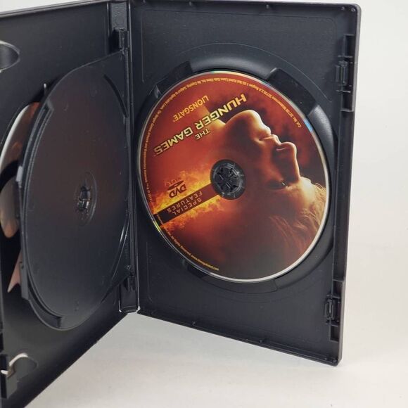 The Hunger Games [Two-Disc, DVD] - Picture 3 of 4